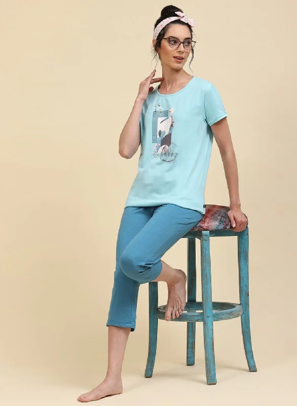 Women's Charming Outfit For Events Explore What'S New Women Sky Blue Printed Capri Set