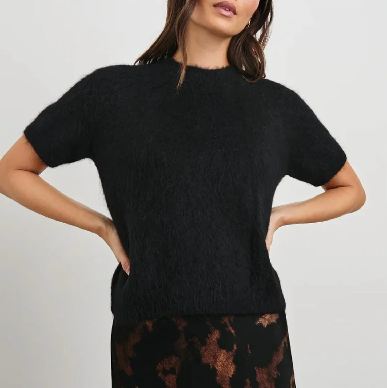 Casual Garments For Women Limited Stock Briar Top In Black