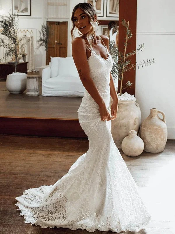 Vintage-Inspired Garments Fashion Sale Sheath/Column Lace V-neck Sleeveless Court Train Wedding Dresses