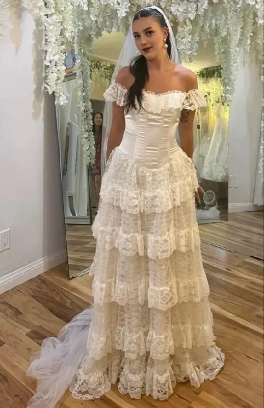 Fashionable Women's Outfit Limited Time Wedding Dress Off The Shoulder A Line Lace Long Layered Personality Formal Dresses