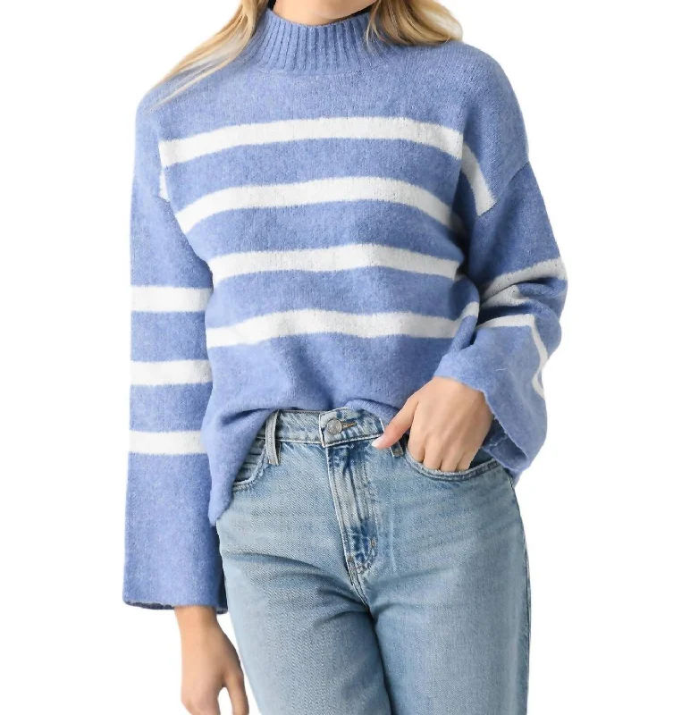 Women's Trendy Clothes Trend Forward Threads Everett Sweater In Blue