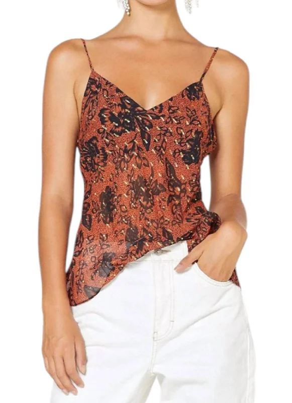 Polished Style Deals Raanee Top In Brown Floral