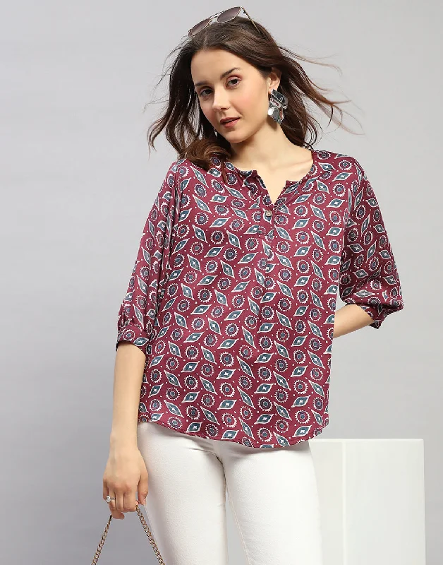 Urban Elegance Deals Women Maroon Printed V Neck 3/4 Sleeve Top