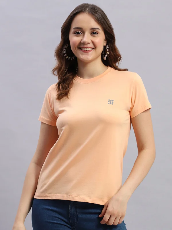 End-Of-Season Clearance Women Peach Solid Round Neck Half Sleeve Top