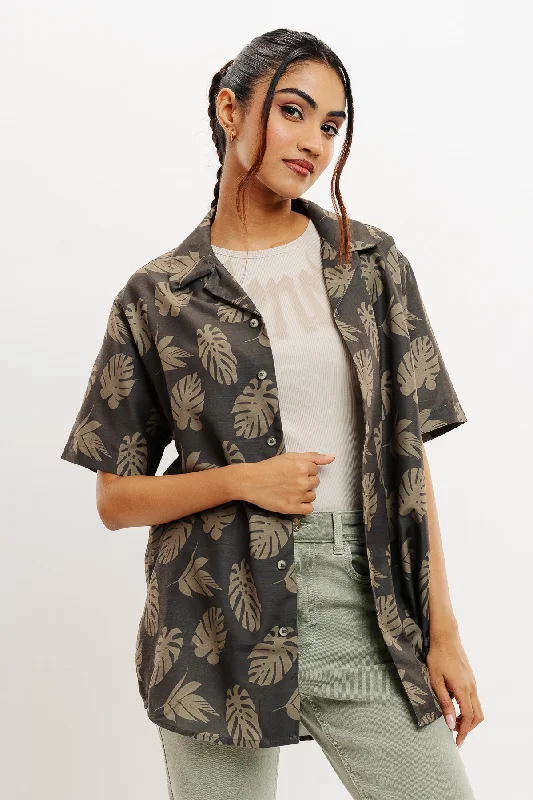 Sleek Style Discounts Leafy Serenity Women's Resort Shirt