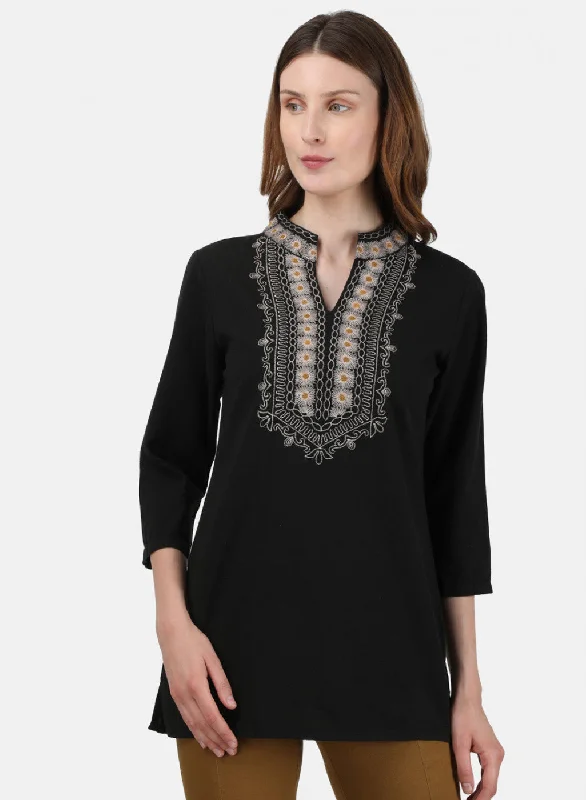 Relaxed Style Deals Womens Black Embroidered Top