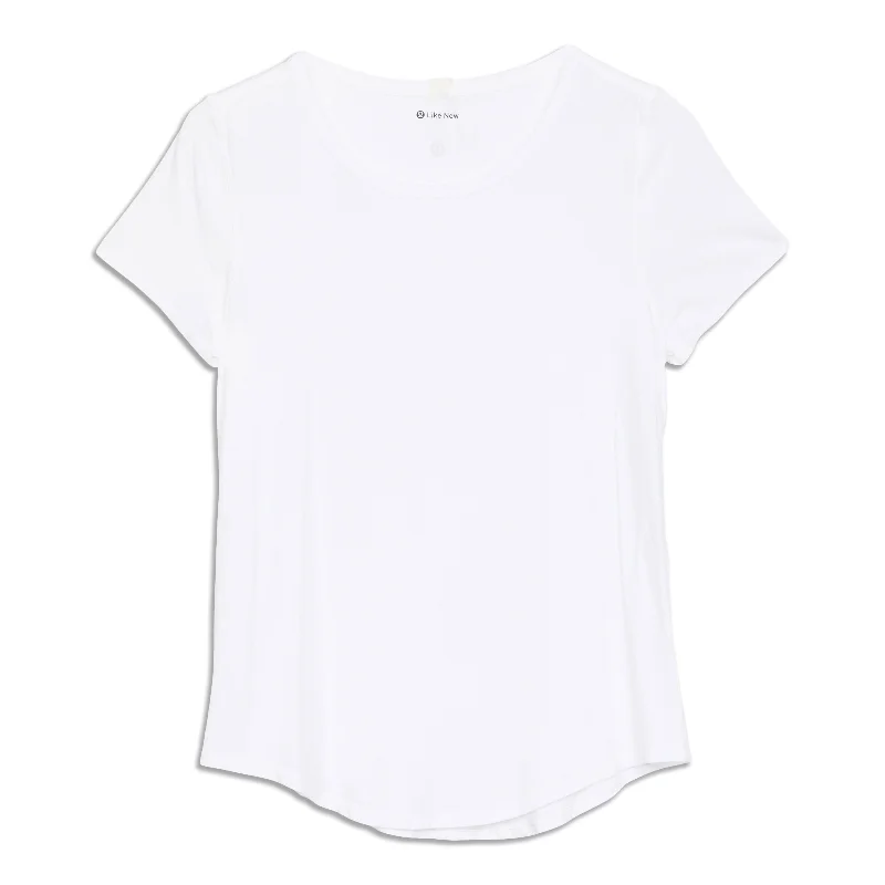 Tailored Clothing For Women Chic & Modern Sales All Love Crew T-Shirt - Resale